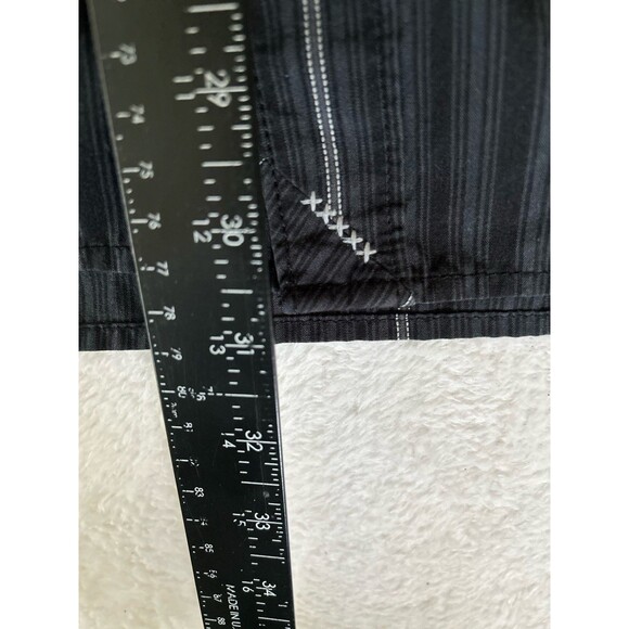 Quiksilver Button Up Black White Pin Stripe Floral Cuff Size XL - Picture 8 of 10